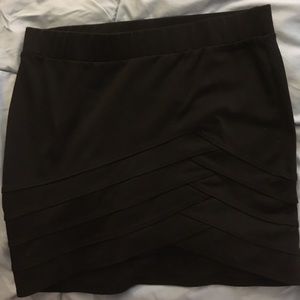 Black bodycon skirt